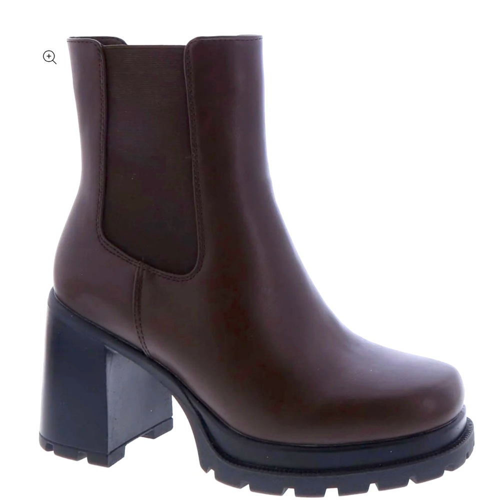 Never Worn Brown Boots Size 9